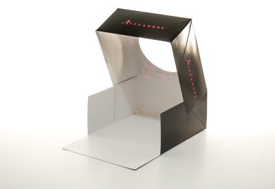 Boîte pâtisserie carton avec fenêtre PET et couvercle intégré