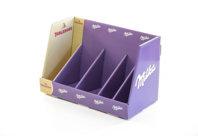 Cardboard counter display for nuts with automatic assembly